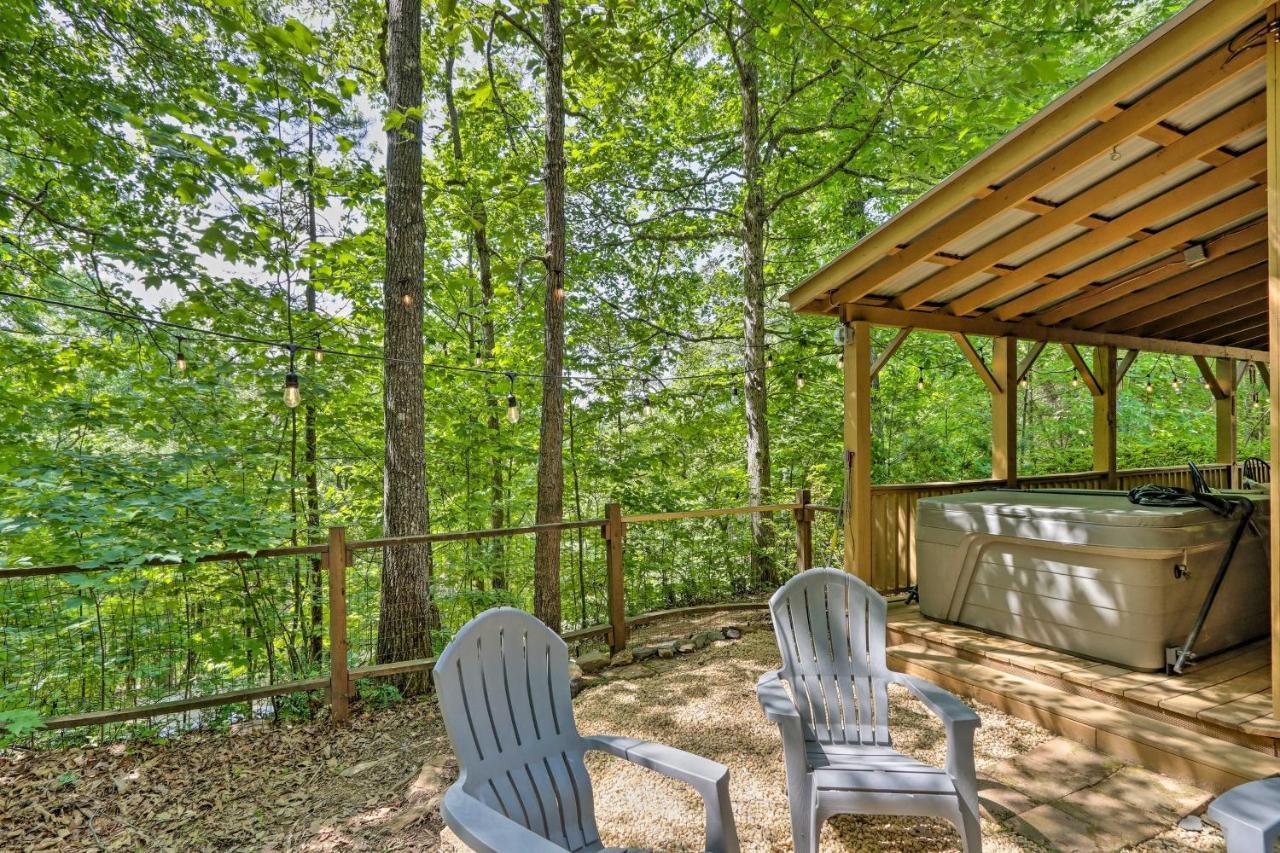 Bumblebee Cottage Murphy Retreat With Hot Tub Salem Exterior photo