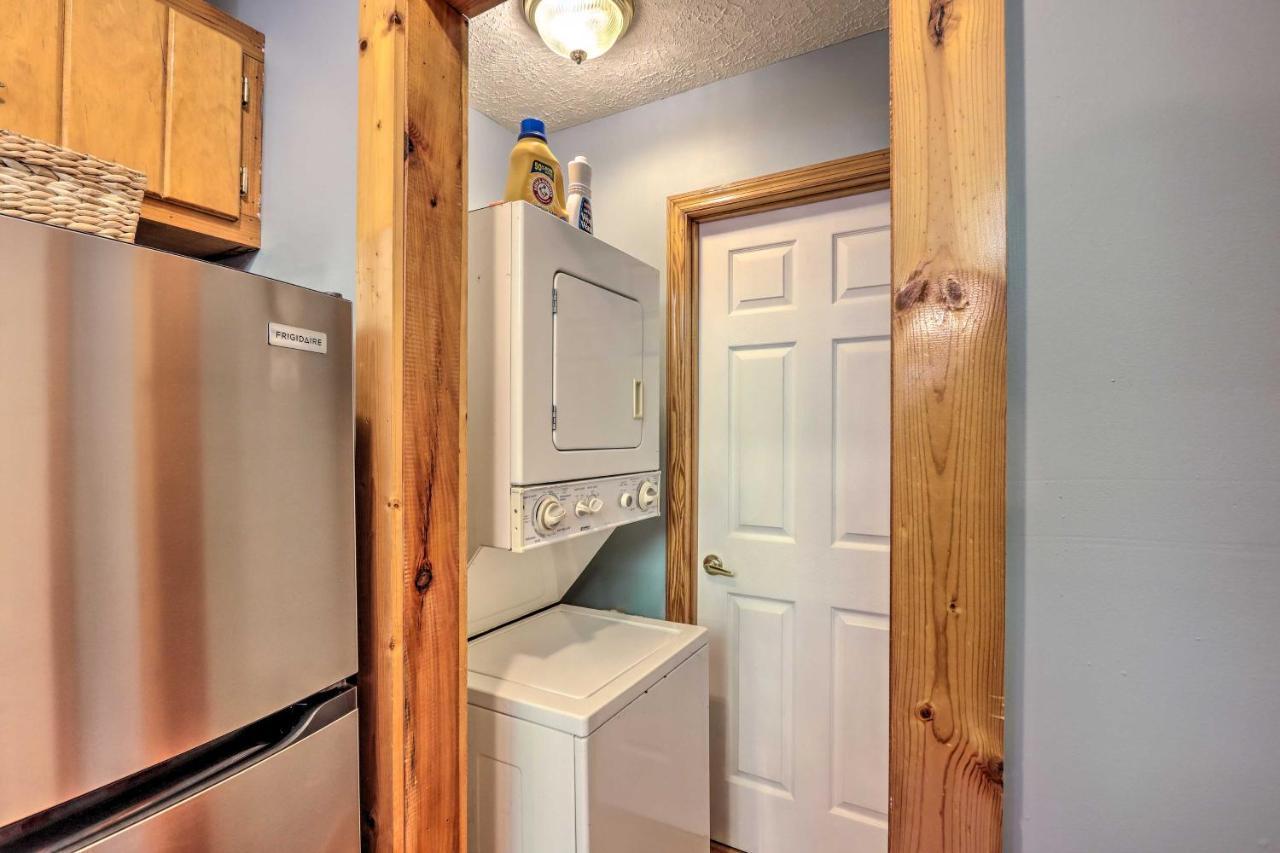 Bumblebee Cottage Murphy Retreat With Hot Tub Salem Exterior photo
